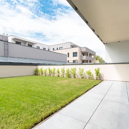 Al-garden S Private Garage Parking Free, 5 Min Peso Do Centra Апартаменты