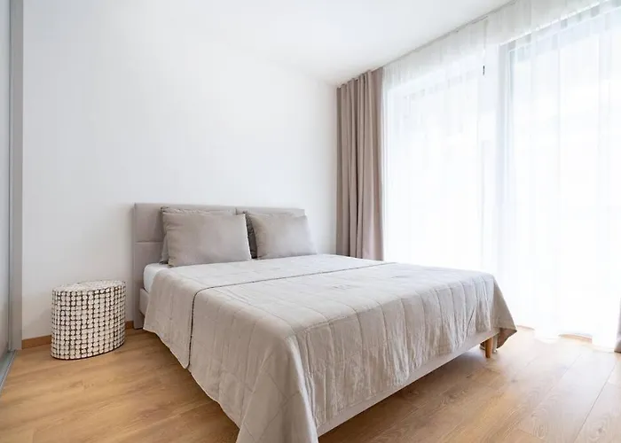 Al-garden S Private Garage Parking Free, 5 Min Peso Do Centra קושיצה